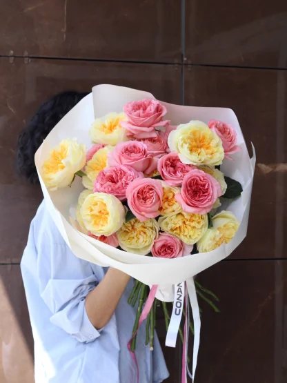 Букет из пионовидной розы Antonia Garden и пионовидной розы Pink Expression