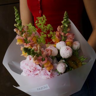 Заказать букет с гортензией Pastel Garden в Минске ZAZOU