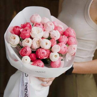 Купить кустовые пионовидные розы Розовый зефир в Минске ZAZOU