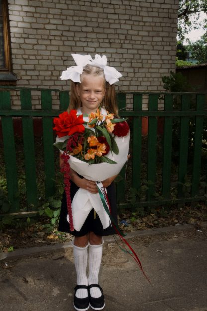 Купить букет на 1 сентября в Минске Здраствуй школа с розой Freedom на Грушевке Zazou