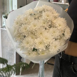Монобукет из белой кустовой хризантемы 7 шт